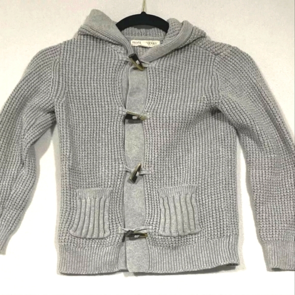💚 3 For $15 💚 HOPE AND HENRY Gray Knit Hooded Cardigan Kids Size Medium - Picture 1 of 4